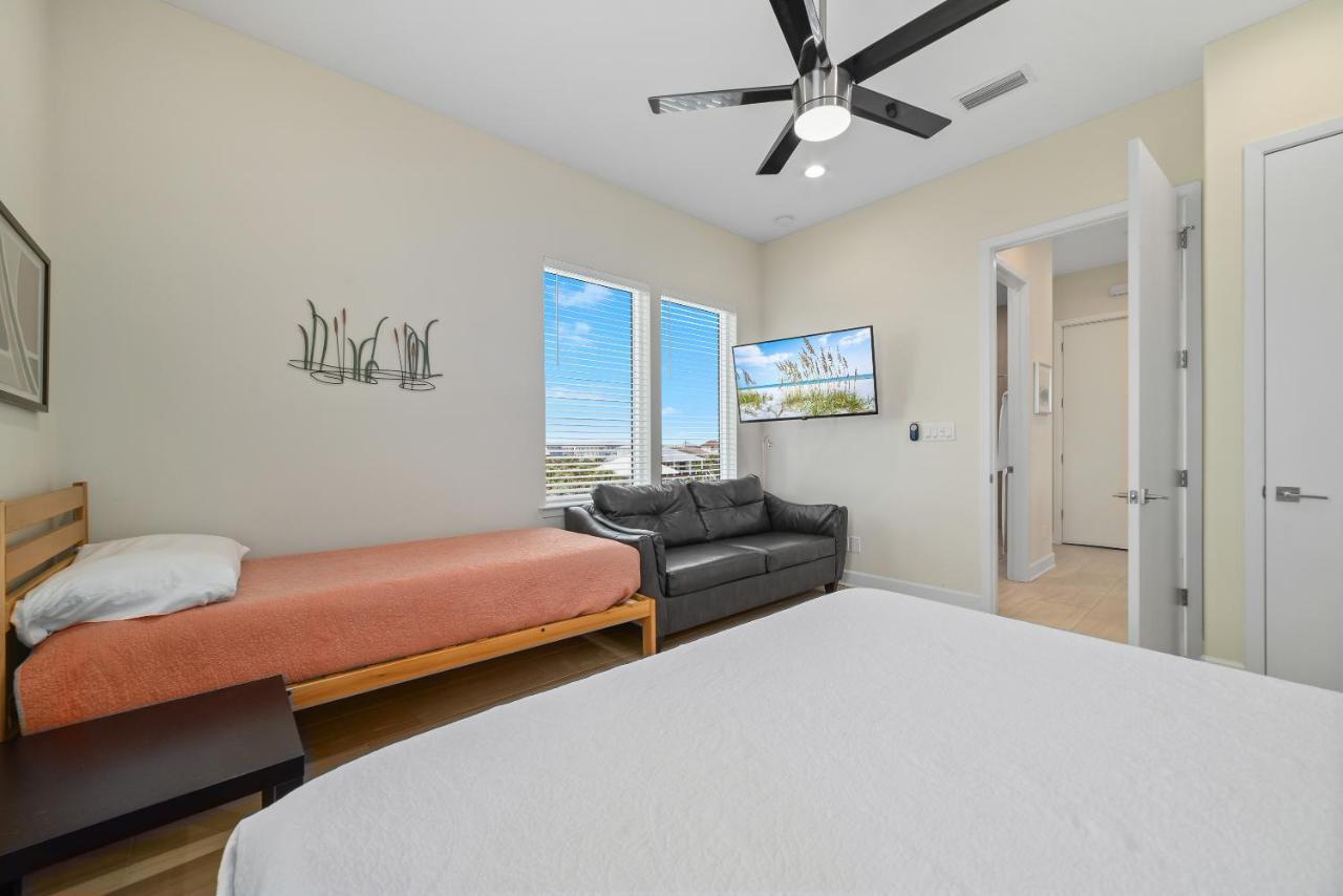 New Gulf Front With Game Room Family Friendly! Gulf Breeze Eksteriør bilde
